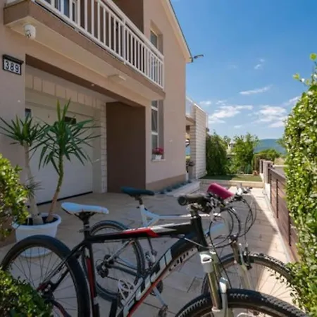 Sunny Valley Donji Vinjani