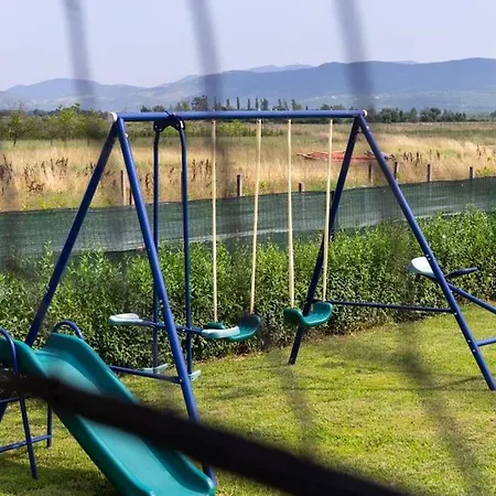 Sunny Valley فيلة