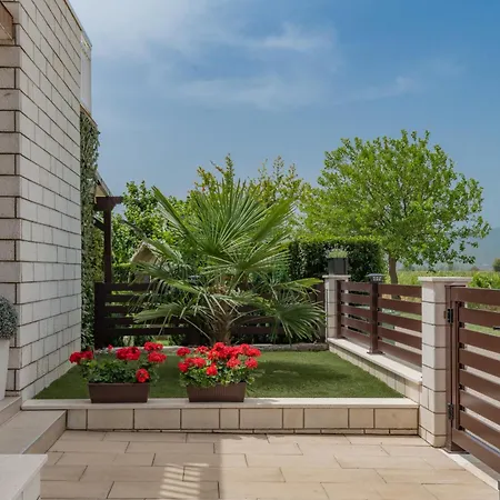 Sunny Valley Donji Vinjani